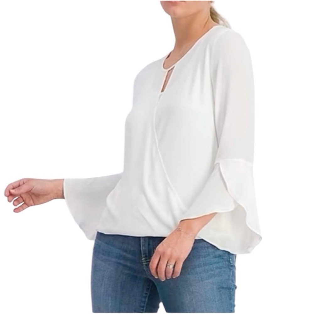 41 Hawthorn NWT white Sutton bell sleeve faux wrap surplice blouse M